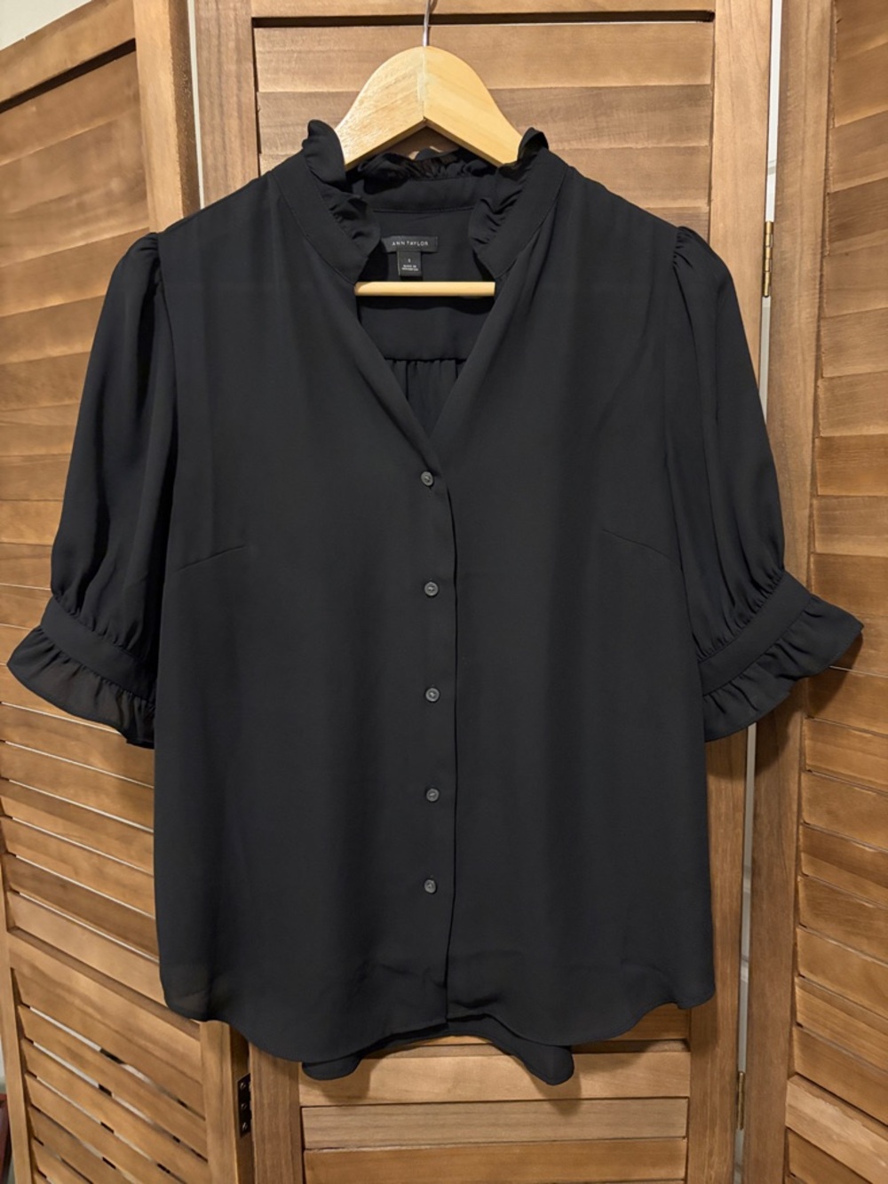 Ann Taylor Black Button-Front Ruffle Sleeve Blouse